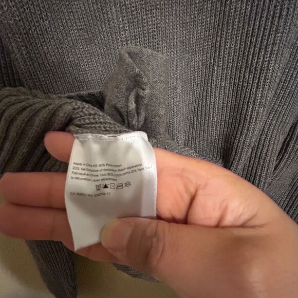 Lululemon Cozy Calling Turtleneck Sweater Womens Medium Gray Pima Cotton Yak - Picture 7 of 7